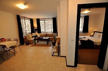 One Bedroom Suite With Kitchen & Fireplace