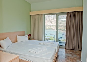 Double Room with Aircondition