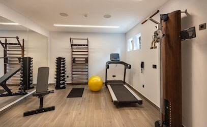 Premium Energy Suite Sea View with Private Heated Pool & Sauna or Gym