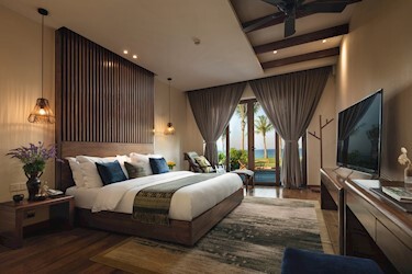 Seaview 3-bedroom Pool Villa