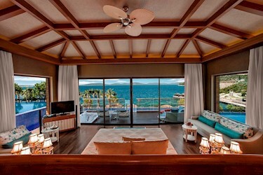 Maldivian Suite Sea View