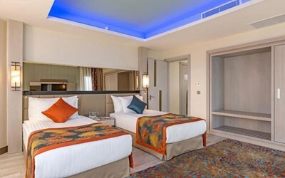 Duplex Family Room Sea View