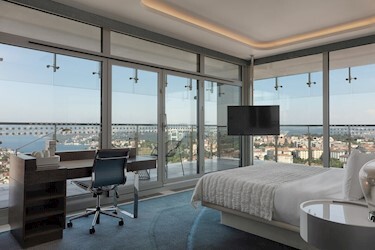 Junior Suite With Bosphorus View