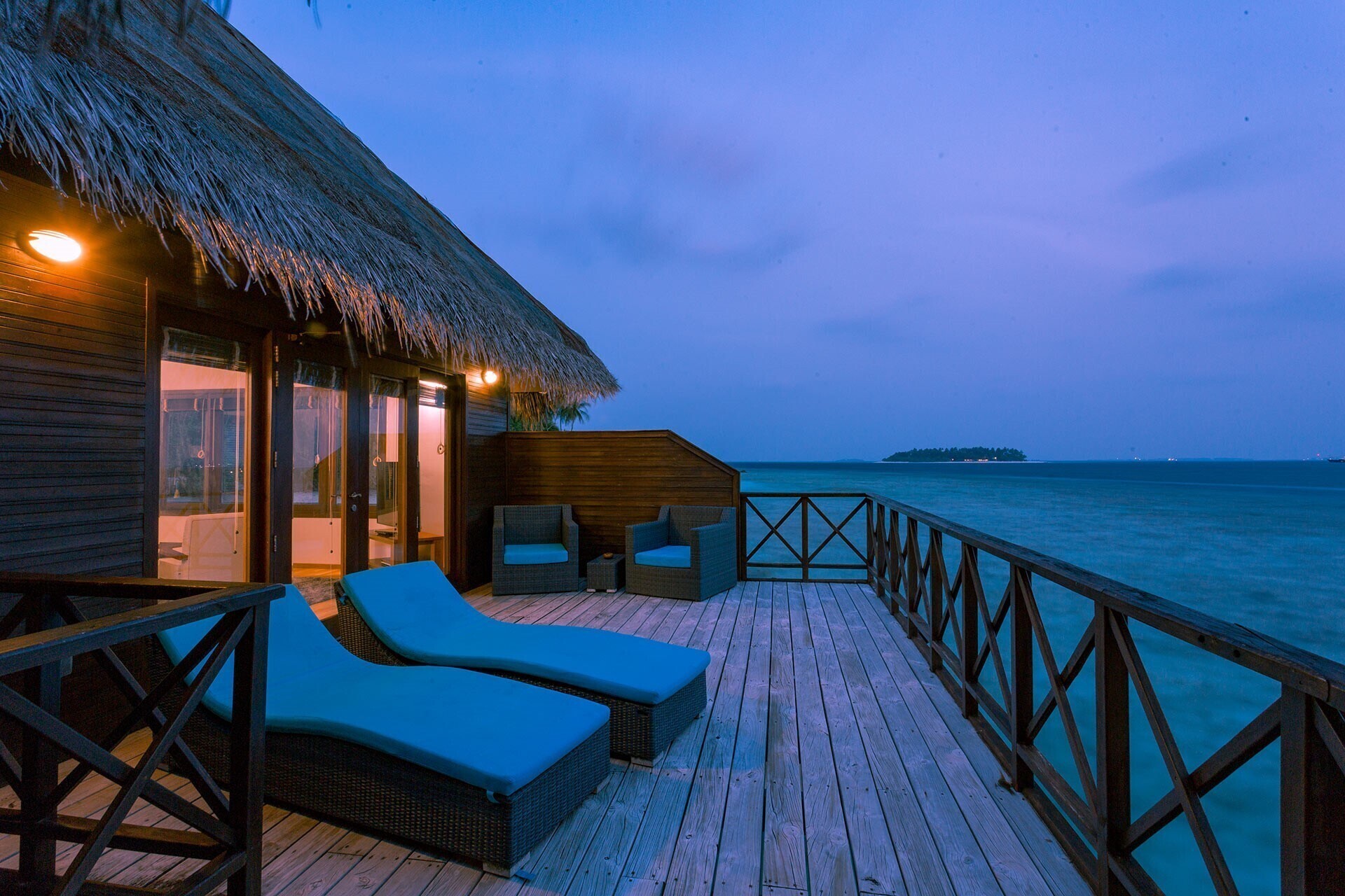 Bandos island. Мальдивы Bandos Maldives. Бандос Мальдивы отель на Мальдивах. Bandos Maldives 4. Bandos Island Resort Spa 4.