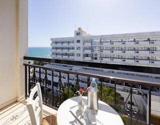 Standard Twin Room Side Sea View