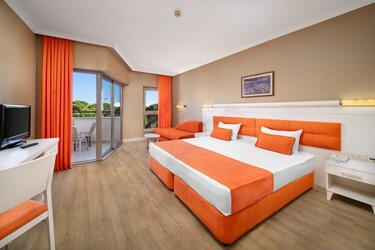 Superior Room (ROH)