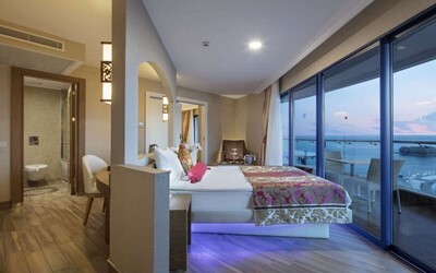 Family Room Sea View