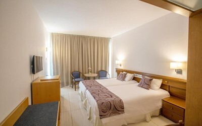 Twin Room Inland View