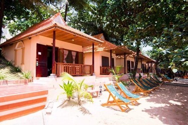 Bungalow Beach Front