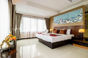 Executive Suite