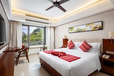 Deluxe Garden View Room