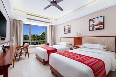 Deluxe Garden View Room
