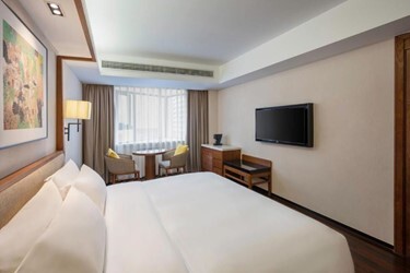 Deluxe Room King Bed