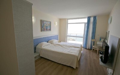Apartment 1 Bedroom 2+2