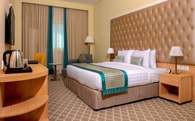 Deluxe Suite