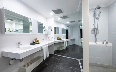 King Suite