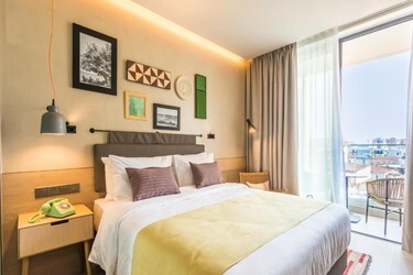 Standard Twin Room Inland View