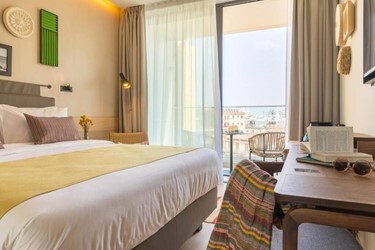 Standard Twin Room Inland View