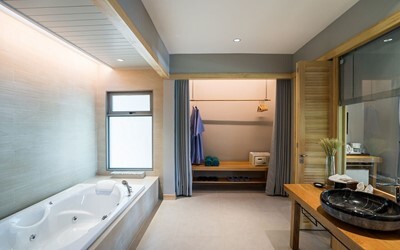 Beachfront Deluxe Villa