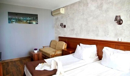 Double with Partial Sea View