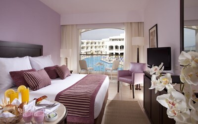 Superior Pool View Room 