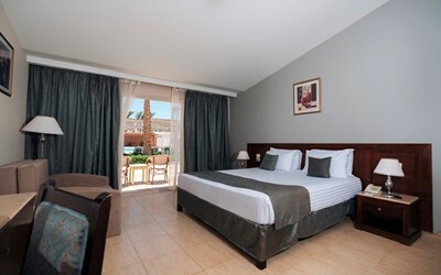 Bungalow Room