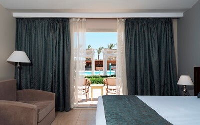 Bungalow Room