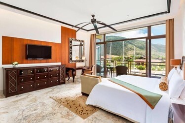Grand Harbor View Room