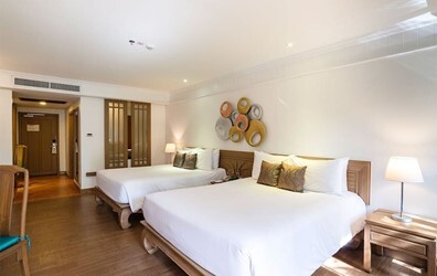 Deluxe Ocean Wing Room