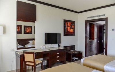 Superior Side SV Room 