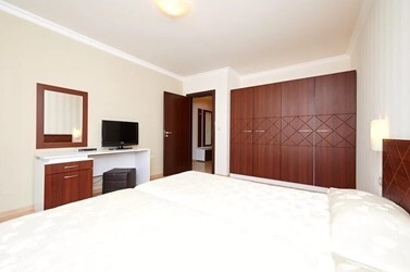 Apartment 1 Bedroom Park View