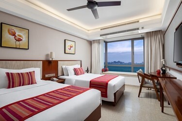 Superior Sea View Room