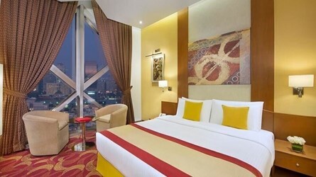 Season Suite
