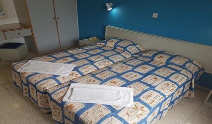 One Bedroom Apartment Inland View