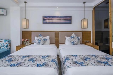 Garden View Twin beds Room