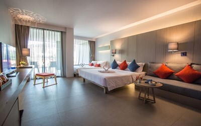 Family Room with 2 king bed