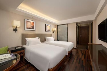 Deluxe Room Twin Beds