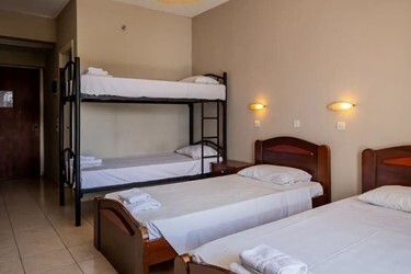 Family Room 1 Bedroom with Bunk Beds