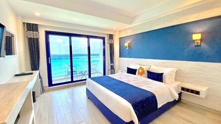 Deluxe Room Sea View With Balcony