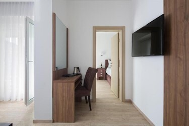One Bedroom Apartment