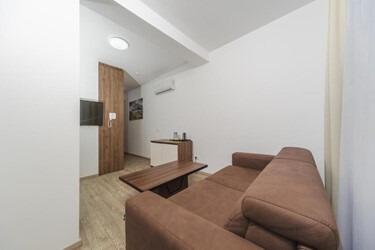 One Bedroom Apartment