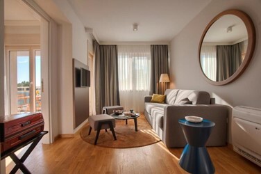 Deluxe Double Room Side Sea View