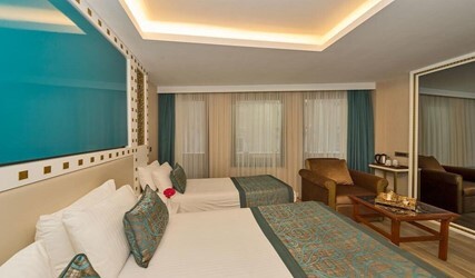 Superior Triple Room with Balcony - Free Access to Spa