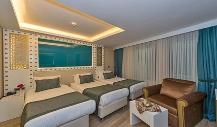 Superior Triple Room with Balcony - Free Access to Spa