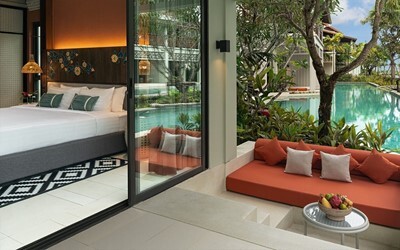 Deluxe Pool Access Room