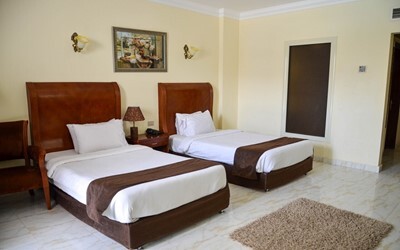 Deluxe Pool View Room