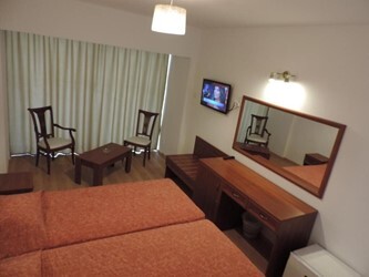 Double - Twin Room Inland View
