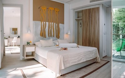 Gold Family Interconnecting Room with Balcony