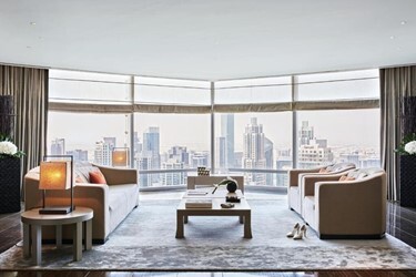 Armani Premiere Suite