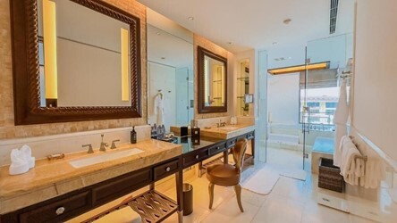 Grand Ocean View Room Queen